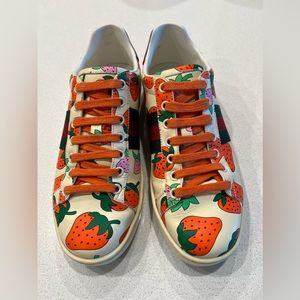 Super Cute Gucci Sneakers!